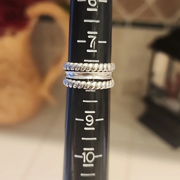 Silpada ring set of 3 - Picture 4 of 4